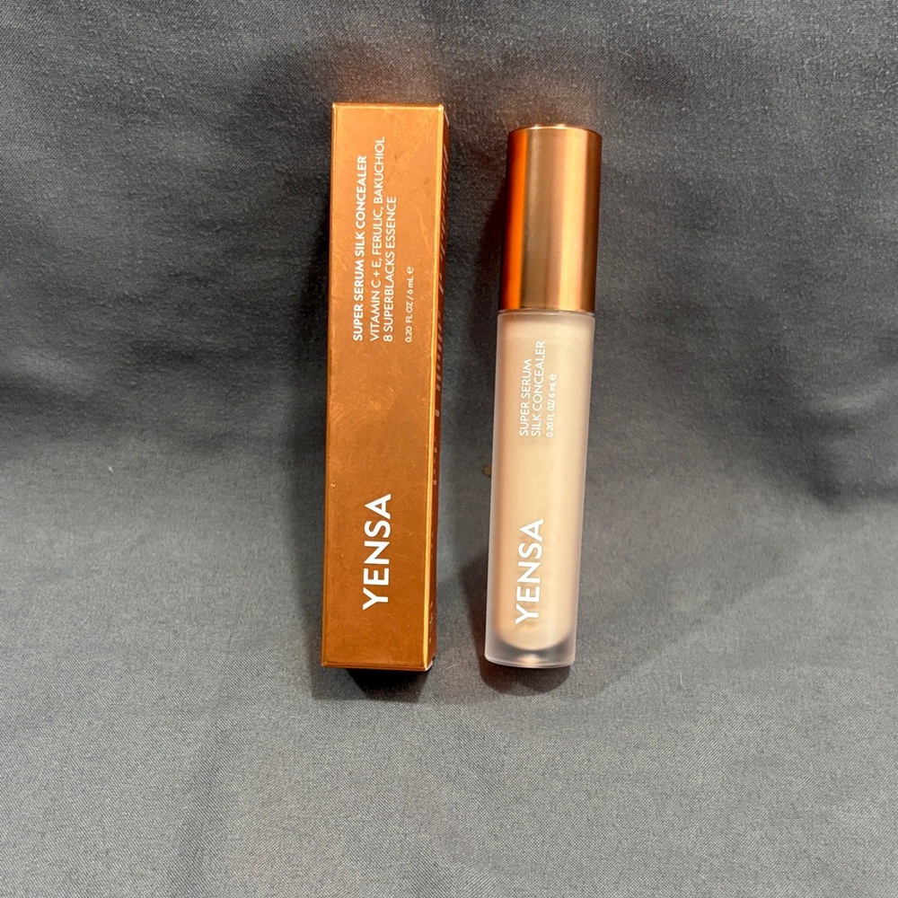 New Yensa Super Serum Silk Concealer Vitamin C in Medium 1